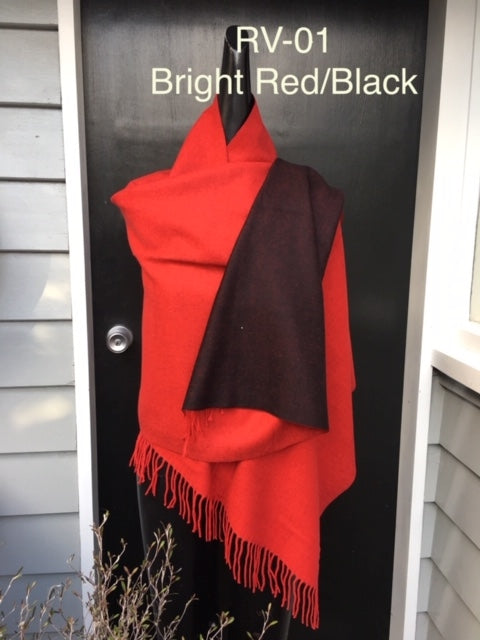 70% wool, 30% acrylic (Bright Red / Black)